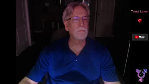 Snapshot of pghk2000 chatting on 05/03/26, 02:06 George online show from 05/03/26, 02:06