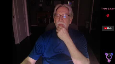 Snapshot of pghk2000 chatting on 06/07/26, 02:27 George online show from 06/07/26, 02:27