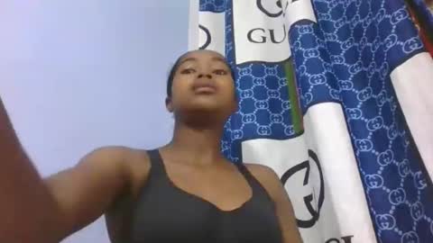 phania185885 online show from 02/26/26, 06:56