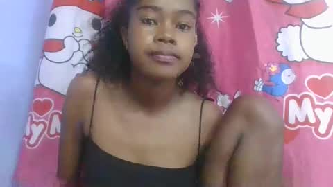 phania185885 online show from 04/14/26, 03:51