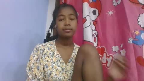 Snapshot of phania185885 chatting on 05/19/26, 05:47 phania185885 online show from 05/19/26, 05:47