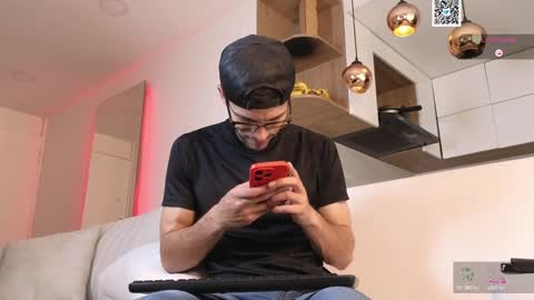 phantom_bigger1 online show from 02/07/25, 12:50