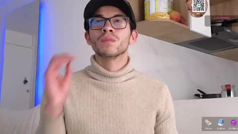 phantom_bigger1 online show from 02/20/25, 02:35