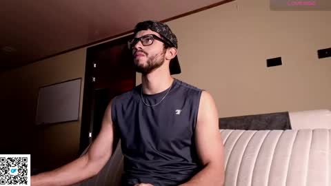 phantom_bigger1 online show from 04/14/26, 04:07