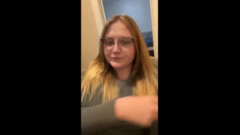 Snapshot of phatassblond chatting on 01/10/25, 12:06 PhatAssBlond online show from 01/10/25, 12:06