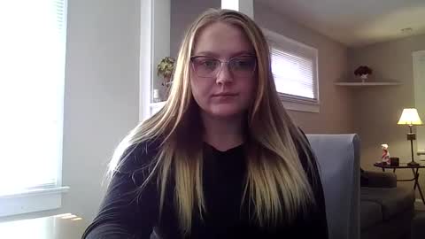 Snapshot of phatassblond chatting on 02/10/25, 04:58 PhatAssBlond online show from 02/10/25, 04:58