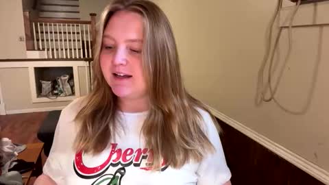 Snapshot of phatassblond chatting on 01/06/26, 05:05 PhatAssBlond online show from 01/06/26, 05:05