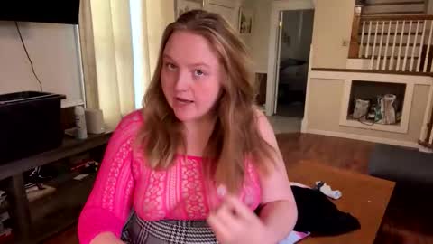 Snapshot of phatassblond chatting on 01/07/26, 05:04 PhatAssBlond online show from 01/07/26, 05:04