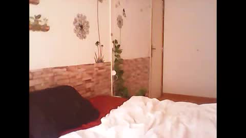 Snapshot of phatpcat73 chatting on 06/06/26, 09:36 phatpcat73 online show from 06/06/26, 09:36