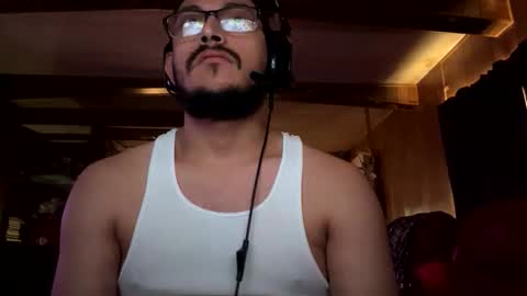 Snapshot of phdaddy21 chatting on 11/16/25, 02:22 PHDaddy21 online show from 11/16/25, 02:22