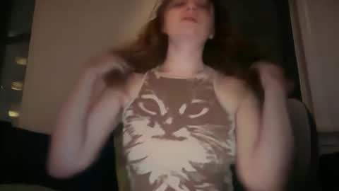 Snapshot of pheobetiger chatting on 05/25/26, 04:51 Pheobe Tiger online show from 05/25/26, 04:51