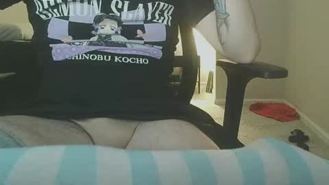 Snapshot of philiies08 chatting on 09/22/25, 03:30 Mia online show from 09/22/25, 03:30