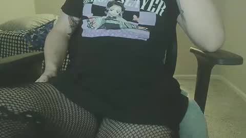 Snapshot of philiies08 chatting on 12/03/25, 03:25 Mia online show from 12/03/25, 03:25