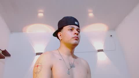 Snapshot of philip_jons chatting on 02/21/26, 10:11 Philip online show from 02/21/26, 10:11