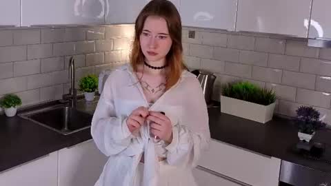 Louise online show from 08/03/26, 03:27