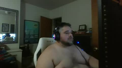 Snapshot of phillybear83 chatting on 10/19/25, 08:48 phillybear83 online show from 10/19/25, 08:48