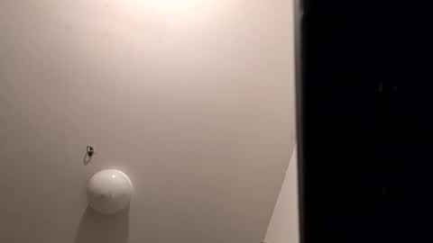 Snapshot of phillybear83 chatting on 11/15/25, 08:44 phillybear83 online show from 11/15/25, 08:44