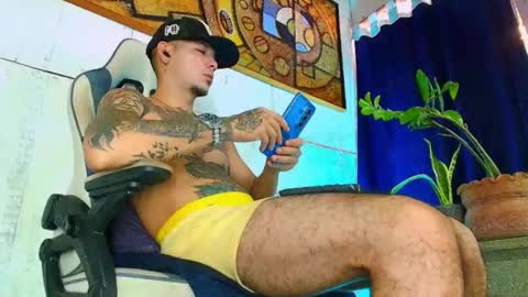 phlilloyhighclouds online show from 10/26/25, 12:44