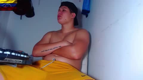 AdnierGnz online show from 02/04/26, 04:13