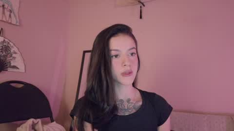 Snapshot of phoenixx_x chatting on 07/06/26, 11:51 phoenixx_x online show from 07/06/26, 11:51