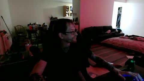 Snapshot of phrostdd chatting on 06/27/26, 02:27 FrankenDaddy online show from 06/27/26, 02:27