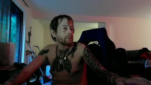 Snapshot of phrostdd chatting on 07/10/26, 12:26 FrankenDaddy online show from 07/10/26, 12:26