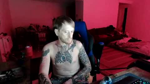Snapshot of phrostdd chatting on 07/15/26, 03:23 FrankenDaddy online show from 07/15/26, 03:23