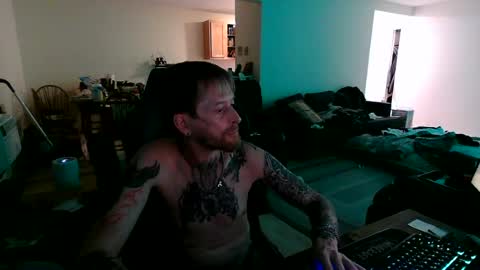 Snapshot of phrostdd chatting on 07/23/26, 02:42 FrankenDaddy online show from 07/23/26, 02:42