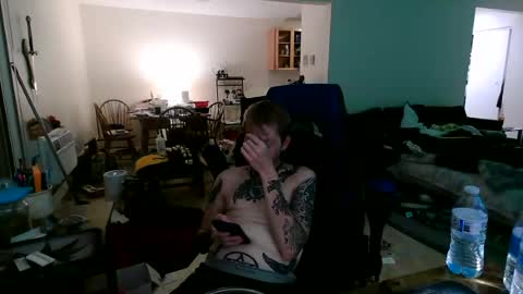 Snapshot of phrostdd chatting on 08/05/26, 02:03 FrankenDaddy online show from 08/05/26, 02:03