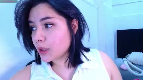 Snapshot of phylavell_ chatting on 06/20/26, 12:47 phylavell_ online show from 06/20/26, 12:47