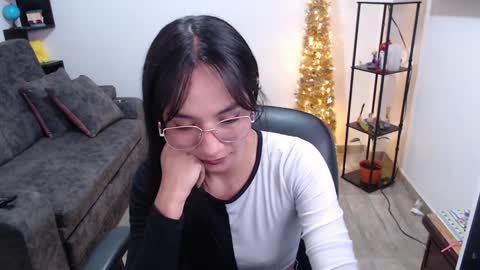 Snapshot of pia_horny chatting on 12/11/24, 08:50 Pia  online show from 12/11/24, 08:50