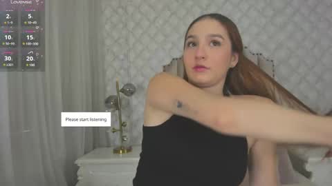 Snapshot of pia_johnson_ chatting on 02/06/25, 11:54 online show from 02/06/25, 11:54
