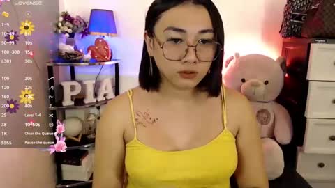 Pia online show from 02/05/25, 12:38