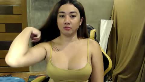 Pia online show from 10/24/25, 09:38