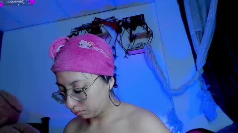  PIA FISHER  online show from 02/19/25, 10:34