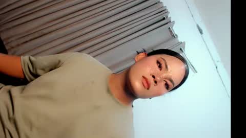Snapshot of piafucker chatting on 06/25/26, 12:20 piafucker online show from 06/25/26, 12:20