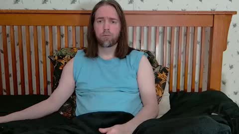 Snapshot of pianoman423 chatting on 11/05/25, 08:25 Jay online show from 11/05/25, 08:25