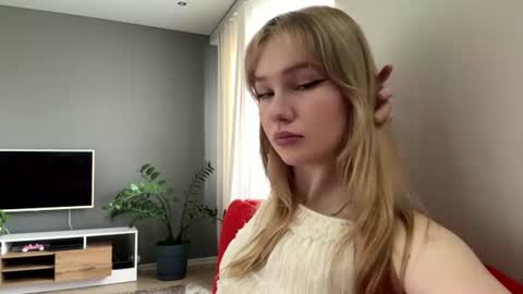 Kristie online show from 06/18/26, 12:22