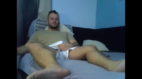Snapshot of piazaocwbbb chatting on 04/15/26, 03:41 piazaocwbbb online show from 04/15/26, 03:41