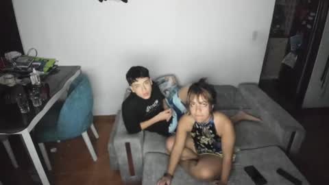 picaszomilos350 online show from 12/18/24, 09:47