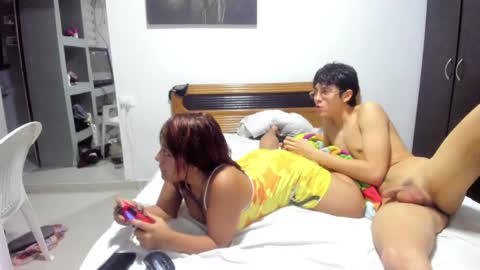 picaszomilos350 online show from 03/10/25, 08:48