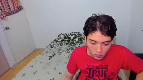 picaszomilos350 online show from 03/04/26, 05:24