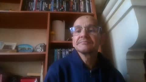 pichoun71 online show from 12/14/24, 08:34