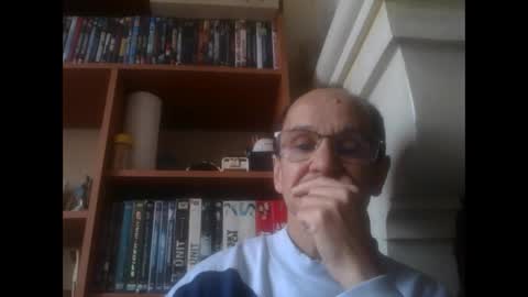 pichoun71 online show from 02/16/25, 10:32