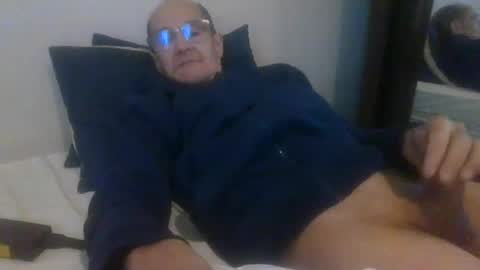 pichoun71 online show from 11/22/25, 07:40