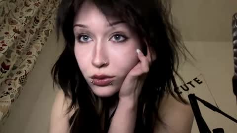 Snapshot of pickuptati chatting on 05/27/26, 08:39 Kasey online show from 05/27/26, 08:39