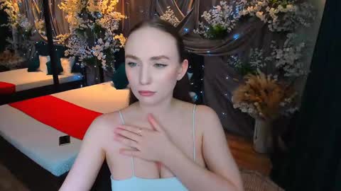 Emelie online show from 02/09/25, 01:25