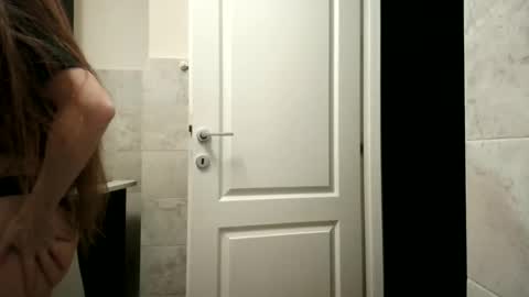 Moonie online show from 12/22/25, 08:28