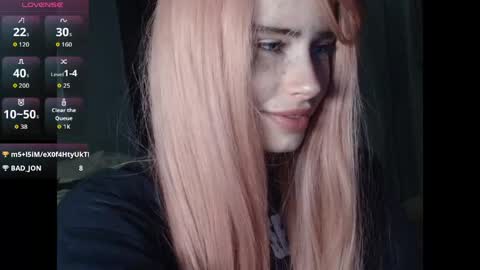 Snapshot of piera_ chatting on 04/23/26, 08:11 Piera online show from 04/23/26, 08:11