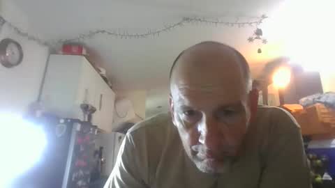 pierce702420 online show from 04/02/26, 05:21